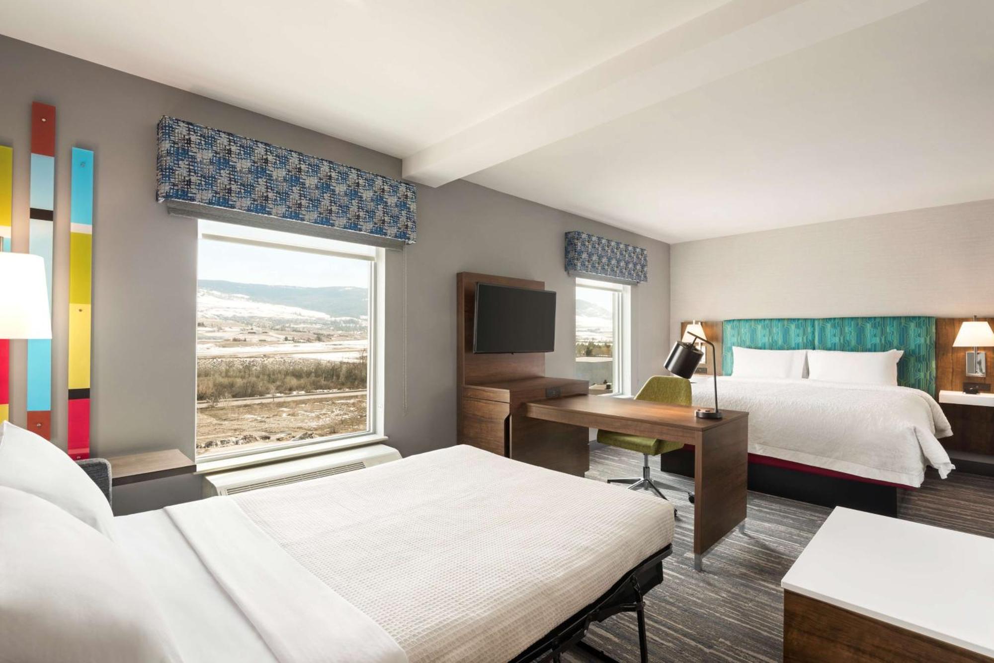 Hampton Inn & Suites Kelowna, British Columbia, Canada Buitenkant foto