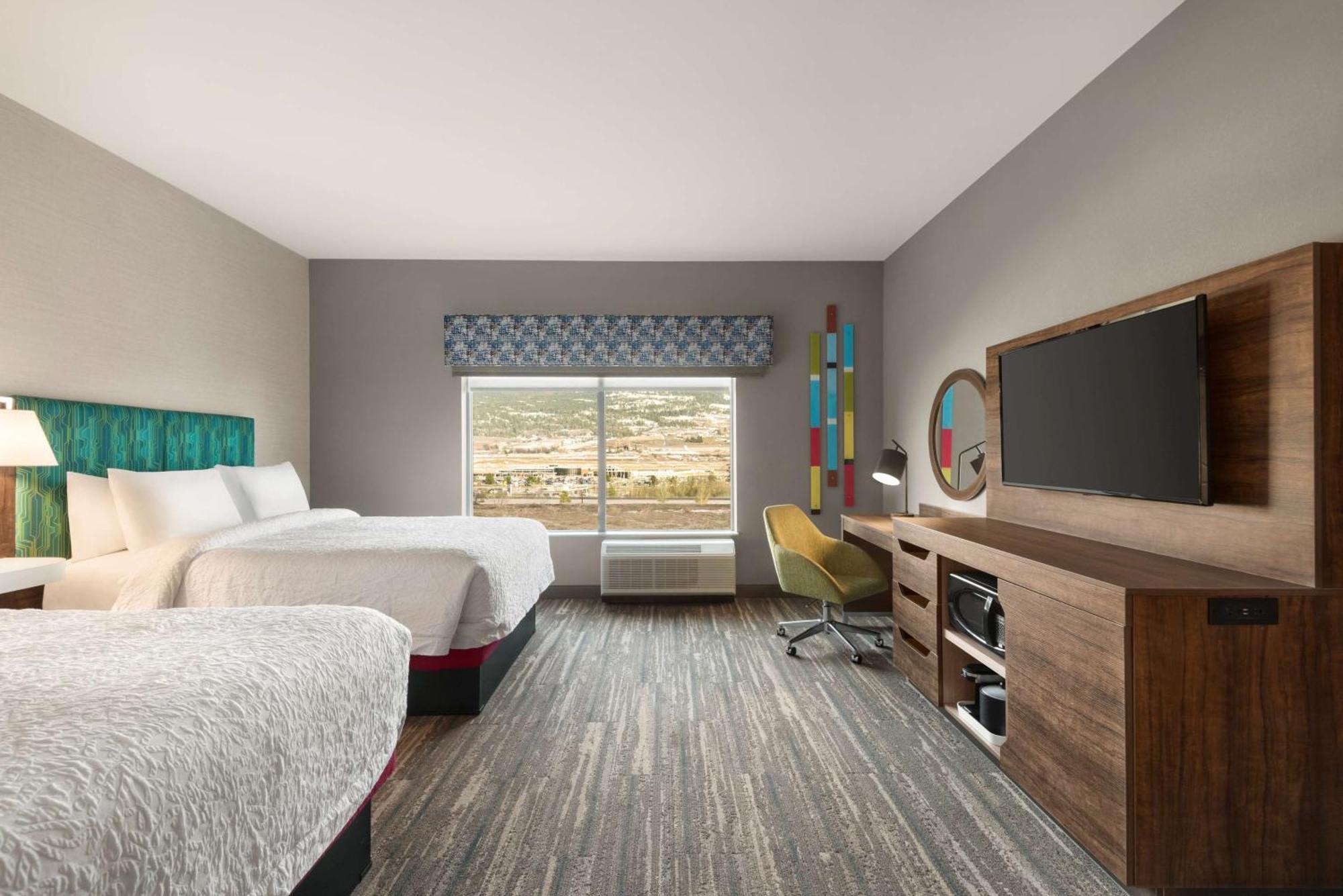 Hampton Inn & Suites Kelowna, British Columbia, Canada Buitenkant foto